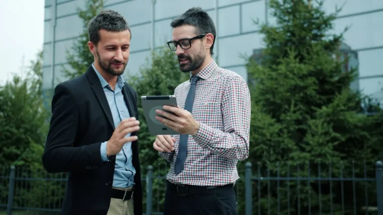 How to Choose Outdoor Wi-Fi That Lasts