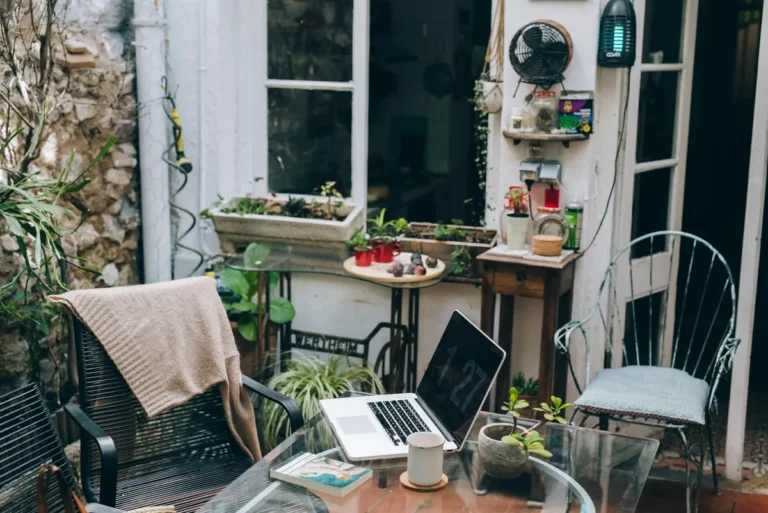How to Get Wi-Fi That Actually Works in Your Backyard